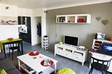 Location meublée à la semaine d'un appartement de 3 pièces agréable et lumineux avec 2 chambres et terrasse à Marseille, 8ème arrondissement