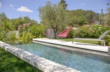 Location meublée temporaire d'une villa de grand standing avec 4 chambres avec piscine et jardin à côté de la Ciotat à Ceyreste