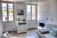 Location meublée mensuelle d'un studio de standing refait à neuf pour 2 dans le quartier des Antiquaires - Préfecture à Marseille 6ème