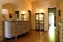 A louer à la semaine en meublé appartement familial avec 3 chambres dans le quartier du Prado à Marseille