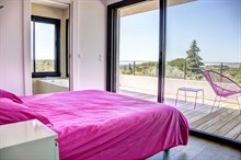 Location meublée à la semaine d'une villa de luxe de 4 chambres avec piscine à côté de la Ciotat à Ceyreste